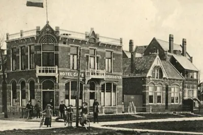 Delfzijl - Gezicht bij het station - Hotel Restaurant Noordooster